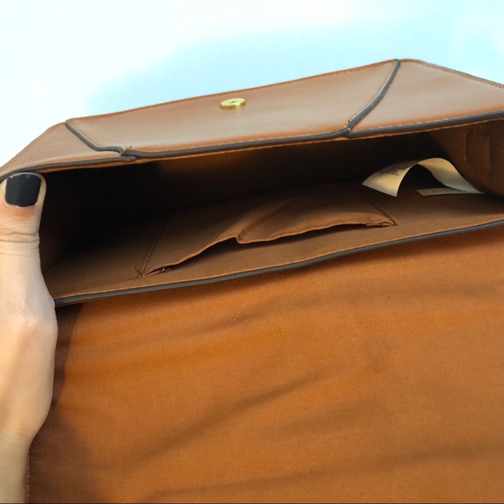 Brown Purse - Picture 5 of 8